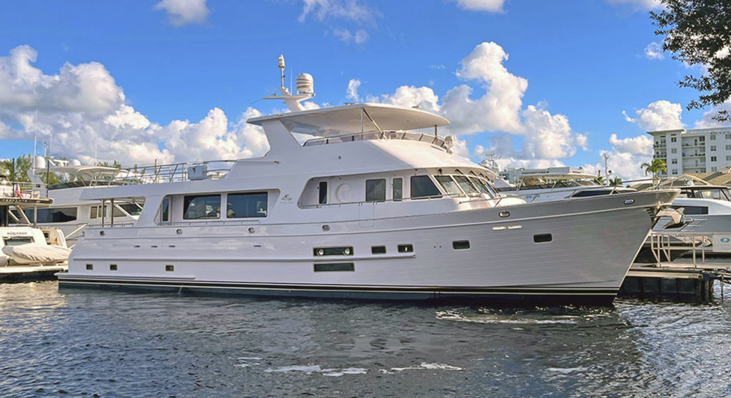 Outer Reef 830 Classic Motoryacht