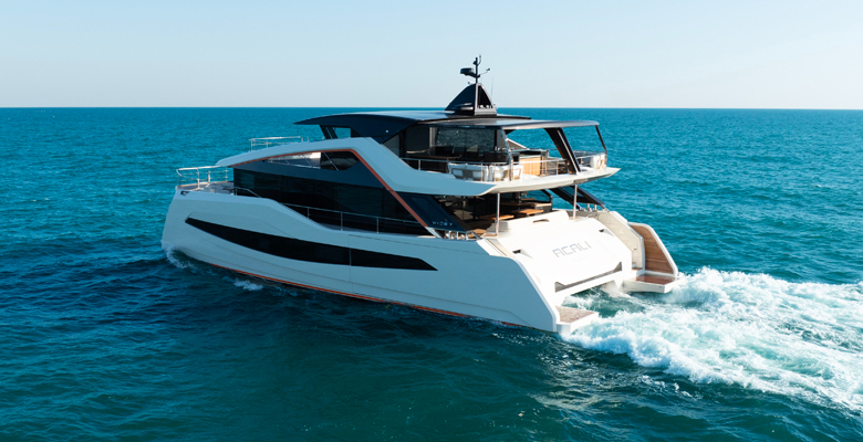 first WiderCat 92 yacht, Acali